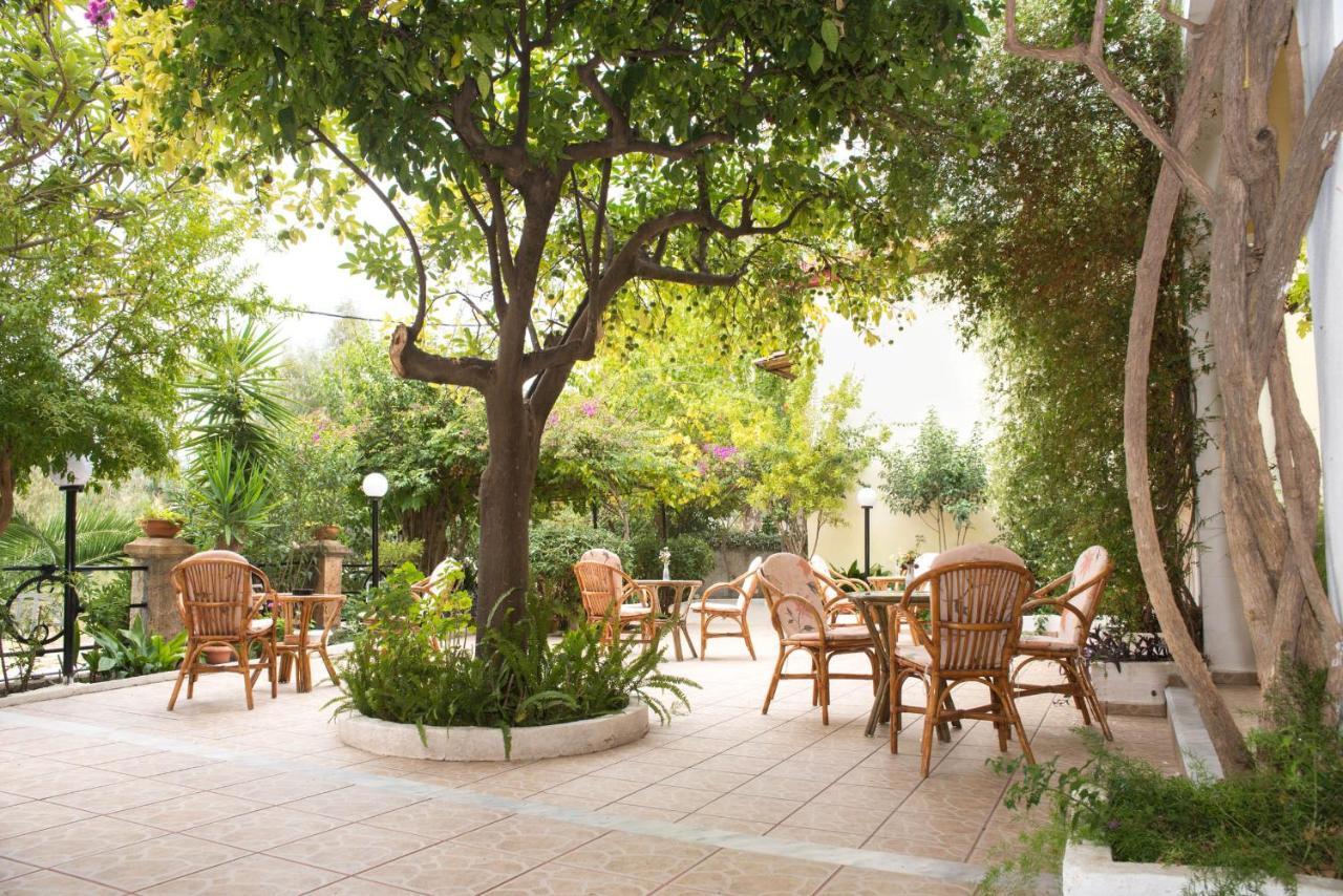 Ξενοδοχείο 'Παλλαδιον' Hotel 'Palladion' เอดิพซอส ภายนอก รูปภาพ